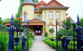 Park Place Bed And Breakfast Niagara Falls Canada